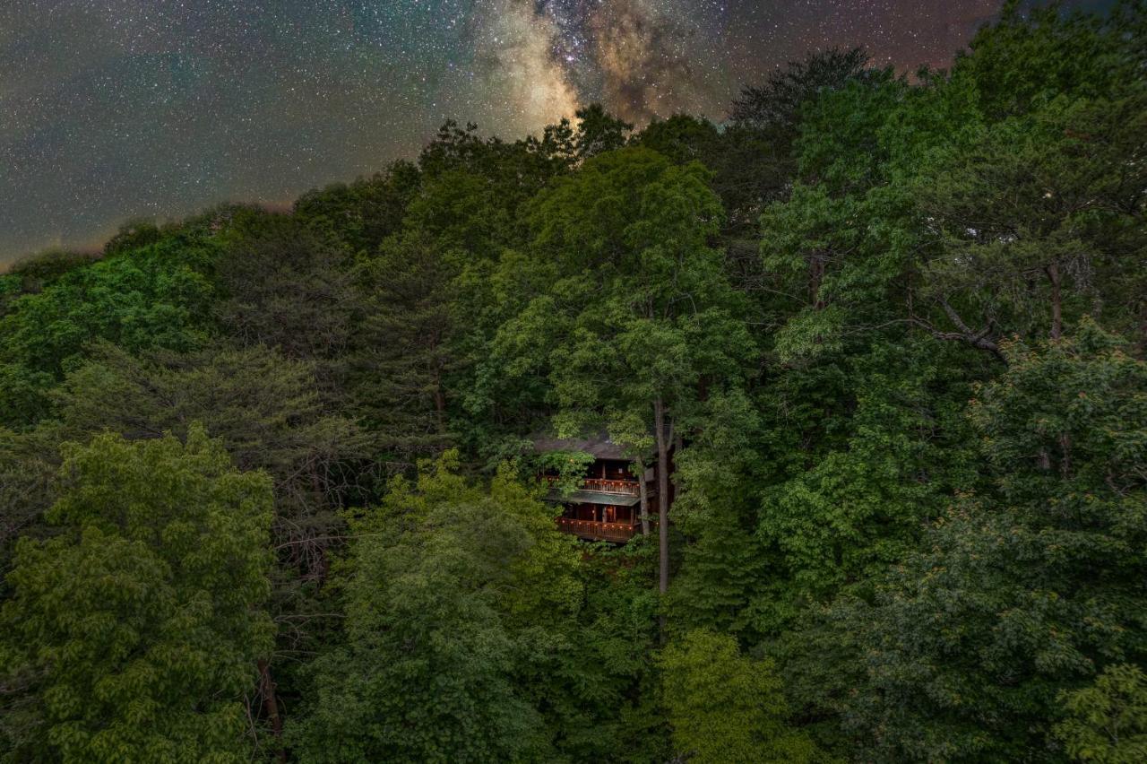 Secluded Sunrise Ridge-10 Min From Blue Ridge, King Beds, Hot Tub, 2 Porches, Fireplace Wood Burning, Mountain View, Cozy מראה חיצוני תמונה