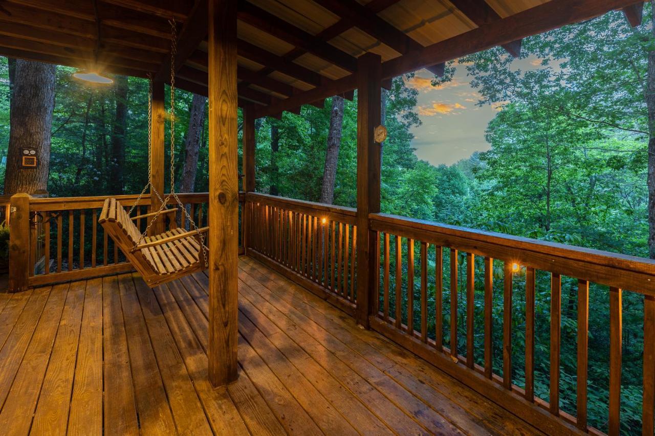 Secluded Sunrise Ridge-10 Min From Blue Ridge, King Beds, Hot Tub, 2 Porches, Fireplace Wood Burning, Mountain View, Cozy מראה חיצוני תמונה